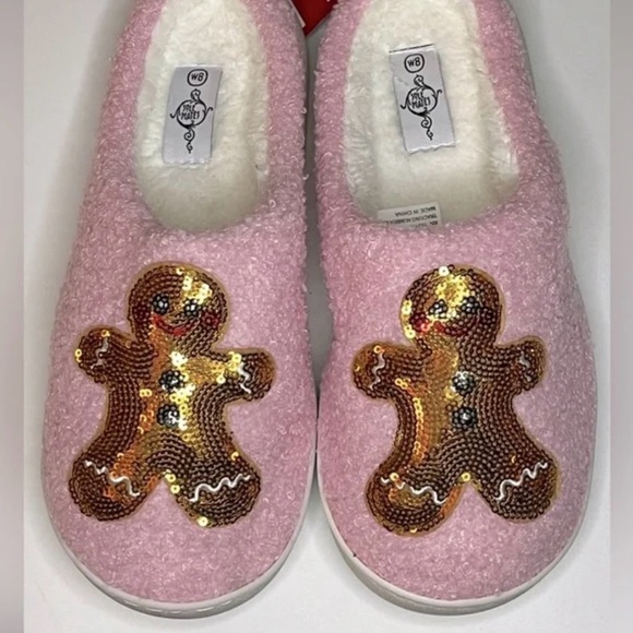 Pink Slippers with Gingerbread Sequin Design - Picture 4 of 12